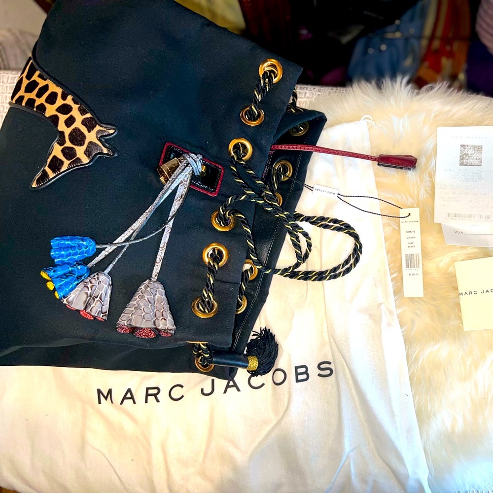 MARC JACOBS- Giraffe print canvas hobo